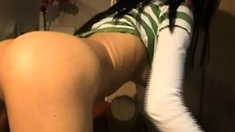 Webcam - Asian showing butt