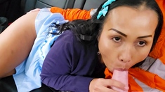 Amateur Thai MILF sucking BWC in the car